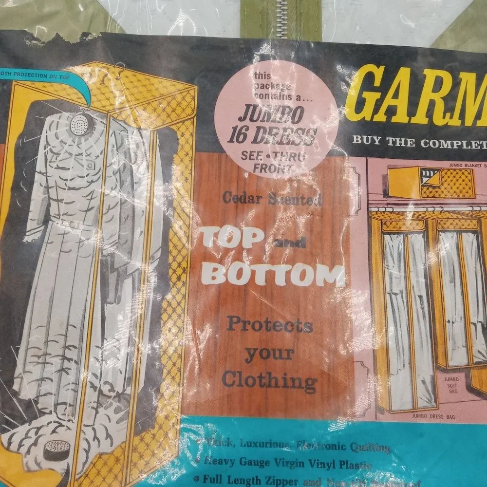 Vintage 1966 Bogene Garment Bag Avocado Green NOS New Old Stock Closet Organizer
